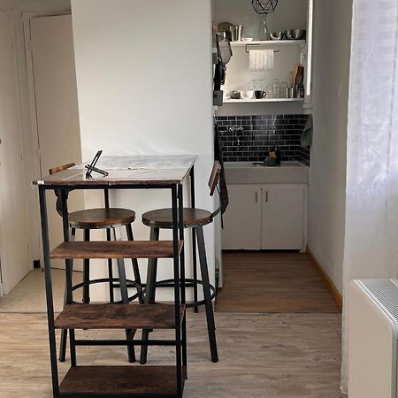 Studio Rennes Les Bains Au Pied Des Thermes Esterno foto